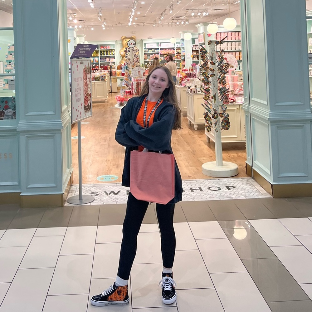 Meet your Posher, Chloe